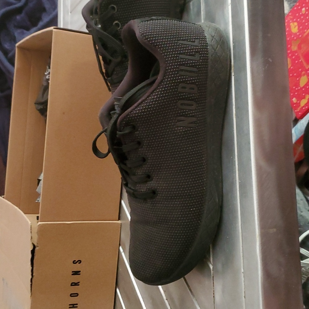 No Bull Trainers Size 11
